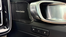 Volvo XC40 2.0 B3P Ultra Dark 5dr Auto Petrol Estate